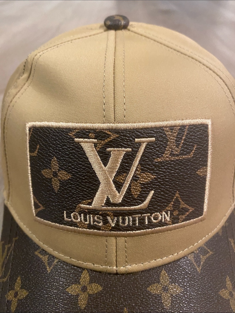 Louis Vuitton Tan & Brown Monogram Baseball Cap Unisex-Adjustable - Picture 3 of 7